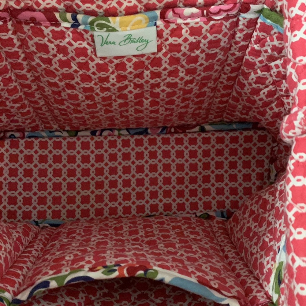 ๐ Floral Vera Bradley Bag ๐ - Picture 4 of 4